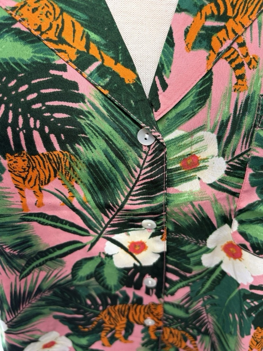 CYNTHIA ROWLEY SIZE XL~WOMEN’S TIGER JUNGLE PRINT PAJAMA SHORT TOP SET TROPICAL - Picture 5 of 16